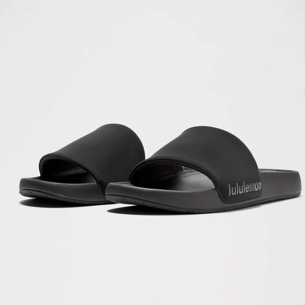 NWT Lululemon Men’s Restfeel Slide